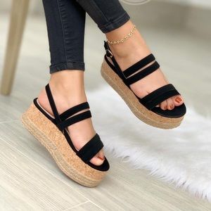 Wedge brittle sandals